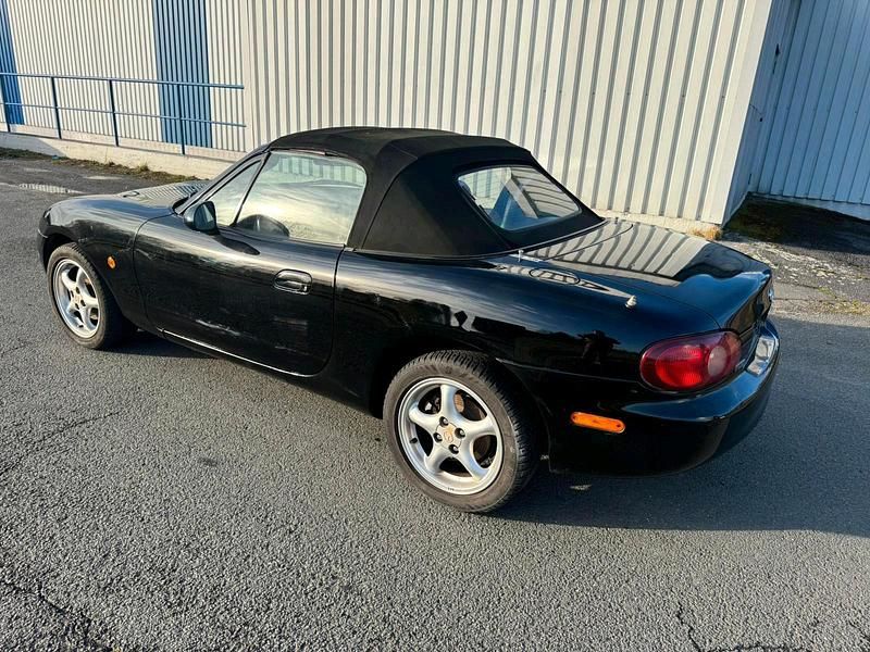 Gebraucht Mazda MX5 110 PS (80 kW) 2004 Schwarz Cabrio