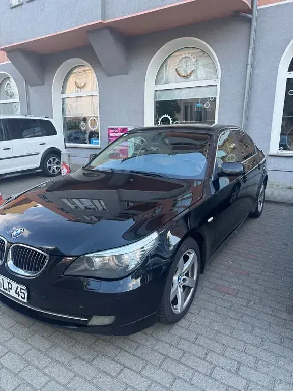 Gebraucht BMW 525 197 PS (144 kW) 2007 Blau Limousine