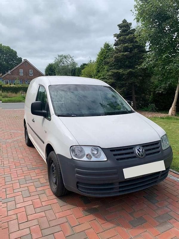 Weiß Gebraucht 2005 VW Caddy Van / Kleinbus | 4.600 € (Etwas zu teuer) - Bild 1/4