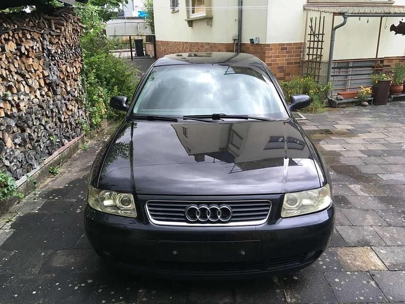 Gebraucht Audi A3 Ambiente 102 PS (75 kW) 2002 Schwarz Kleinwagen