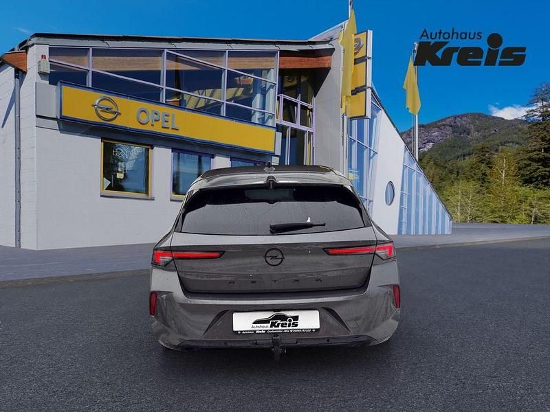 Gebraucht Opel Astra 131 PS (96 kW) 2024 Grau Limousine