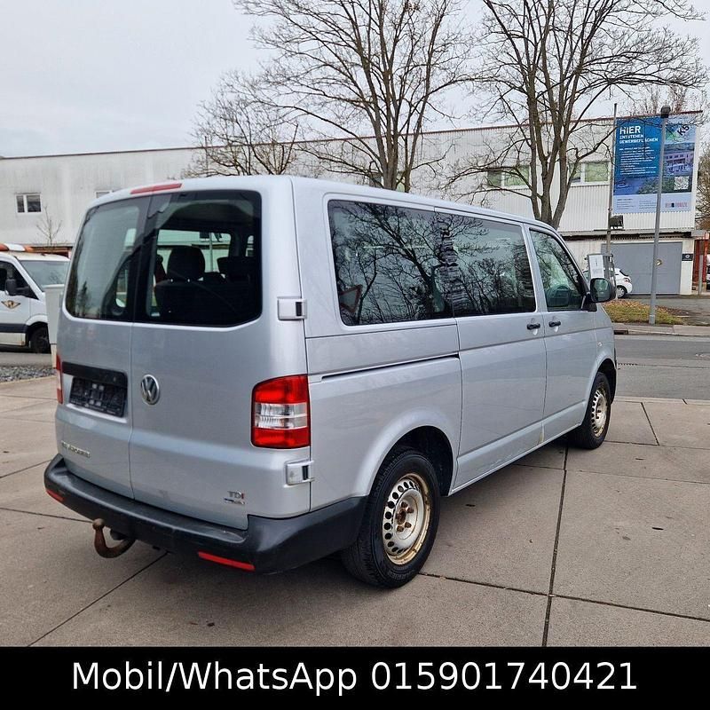 Gebraucht VW Transporter 140 PS (102 kW) 2015 Silber Van