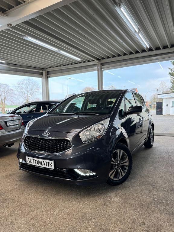 Grau Gebraucht 2018 Kia Venga Spirit Kleinwagen | 14.490 € (Fairer Preis) - Bild 1/4