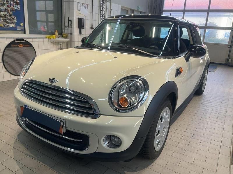 Beige Gebraucht 2011 Mini Cooper Kleinwagen | 11.990 € (Fairer Preis) - Bild 1/4