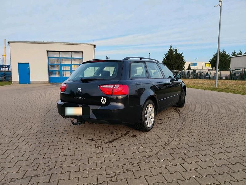 Gebraucht Seat Exeo Reference 143 PS (105 kW) 2011 Schwarz Kombi
