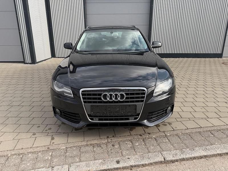 Gebraucht Audi A4 120 PS (88 kW) 2011 Schwarz Kombi