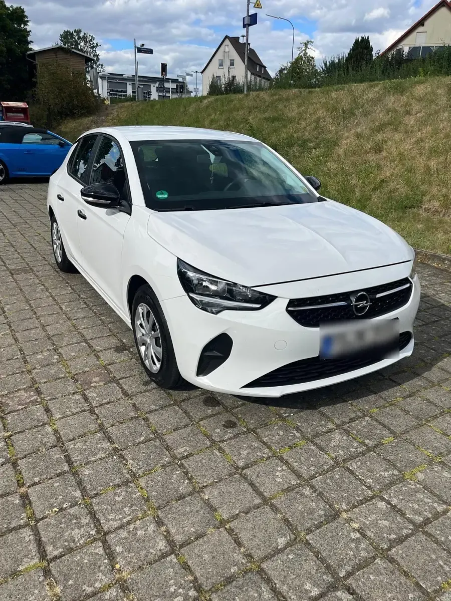 Używany Opel Corsa 75 KM (55 kW) 2019 Biały Hatchback