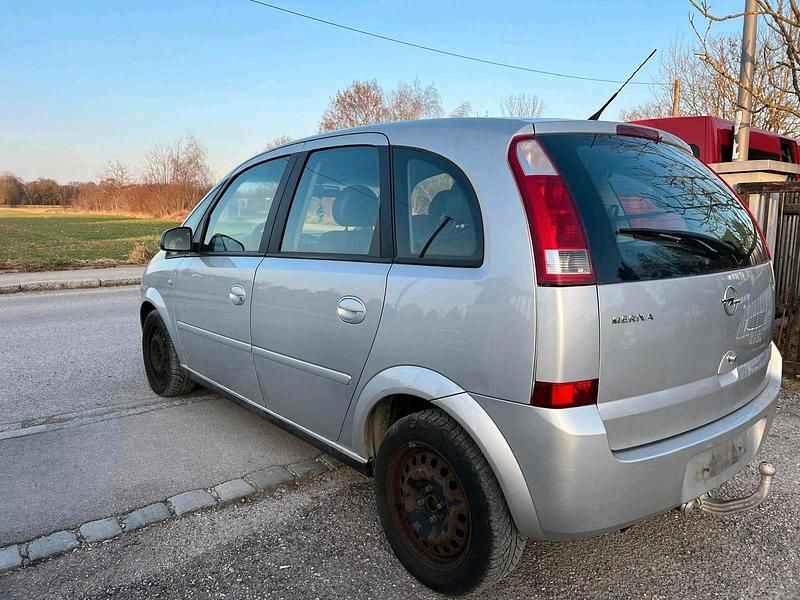 Gebraucht Opel Meriva 101 PS (74 kW) 2005 Silber Van / Kleinbus