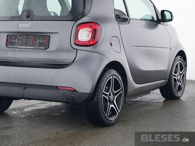 Gebraucht Smart ForTwo Coupé Prime 60 kW (82 PS) 2023 Grau Kleinwagen