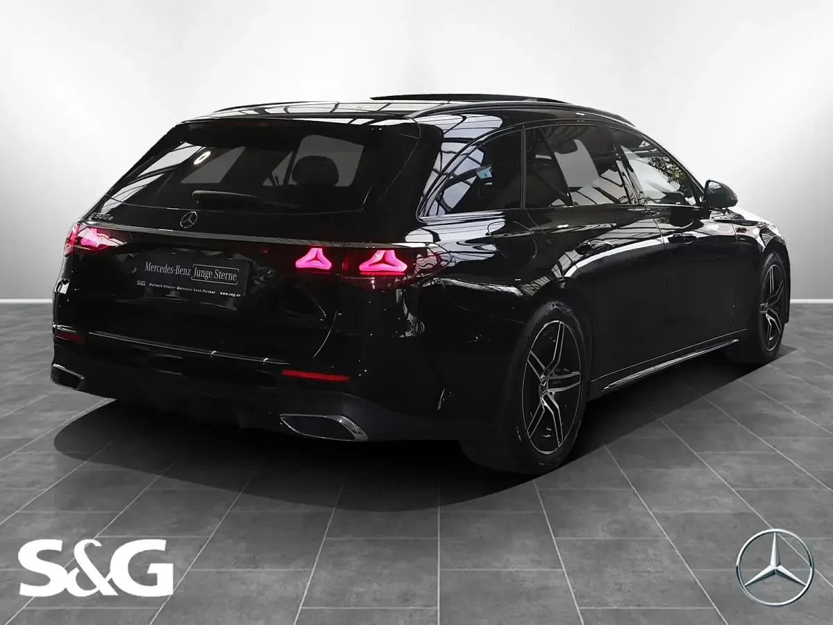 Gebraucht Mercedes E300 AMG 204 PS (150 kW) 2025 Metalliclack obsidianschwarz Kombi