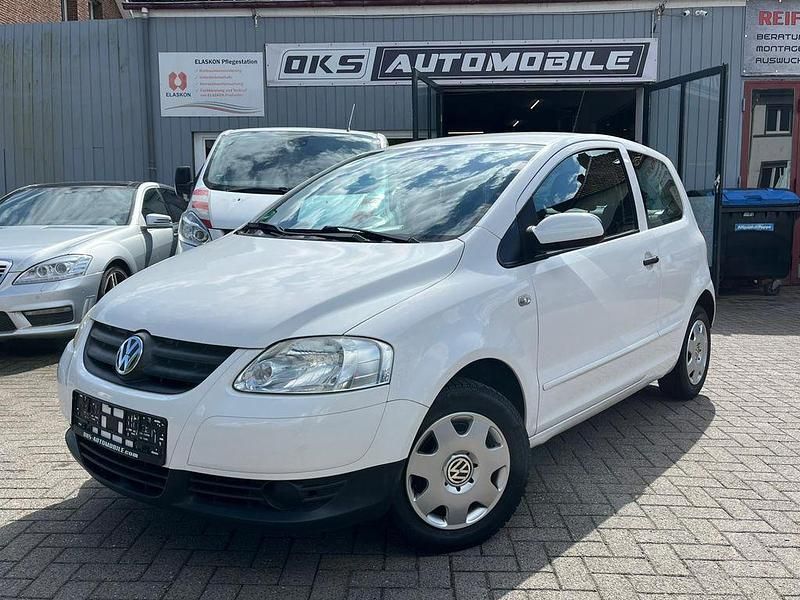 Usado VW Fox Basis 54 HP (39 kW) 2009 Branco Citadino