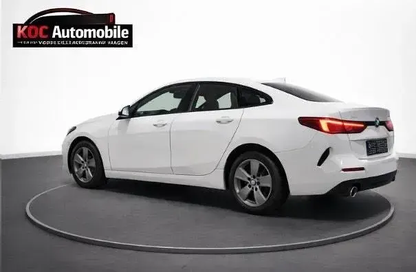 Gebraucht BMW 216 116 PS (85 kW) 2022 Weiß Coupé