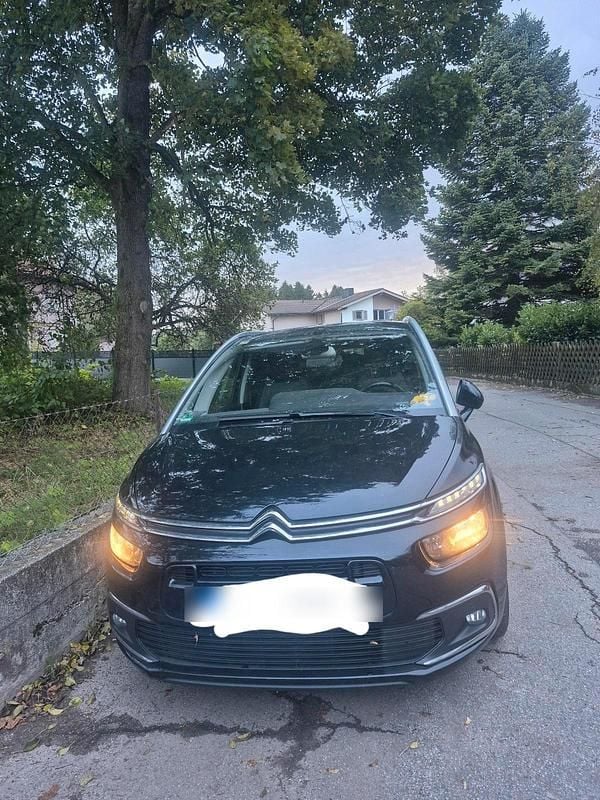 Schwarz Gebraucht 2018 Citroën C4 SpaceTourer PureTech Van / Kleinbus | 13.500 € (Teuer) - Bild 1/4