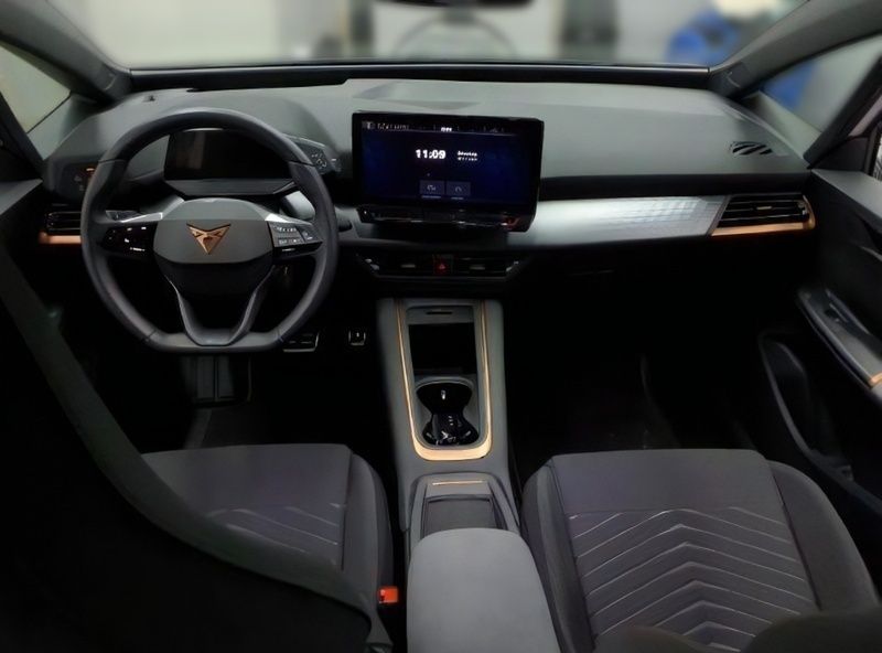 Gebraucht Cupra Born 150 kW (204 PS) 2022 Weiß Kleinwagen