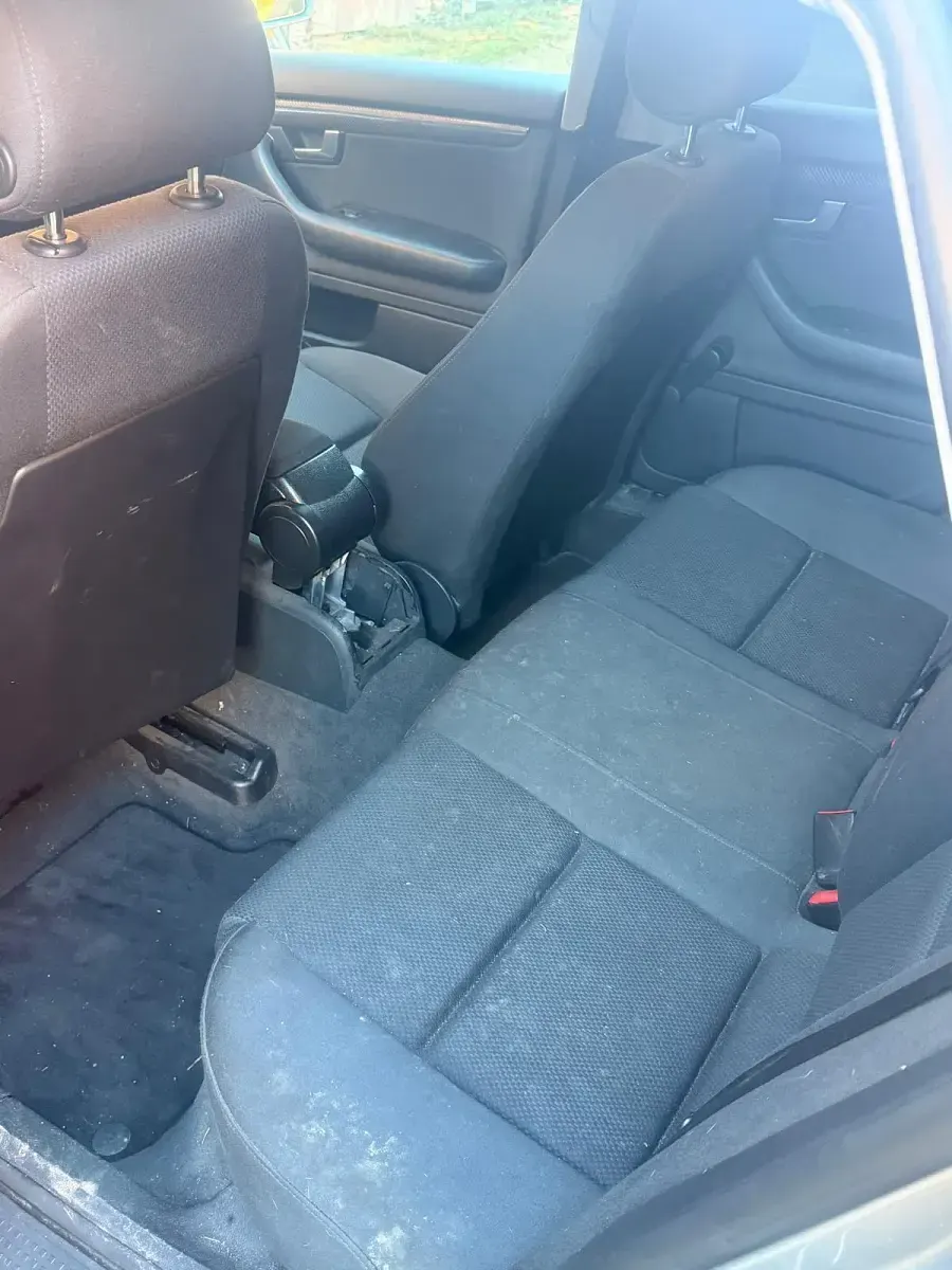 Gebraucht Audi A4 Basis 131 PS (96 kW) 2001 Silber Kombi