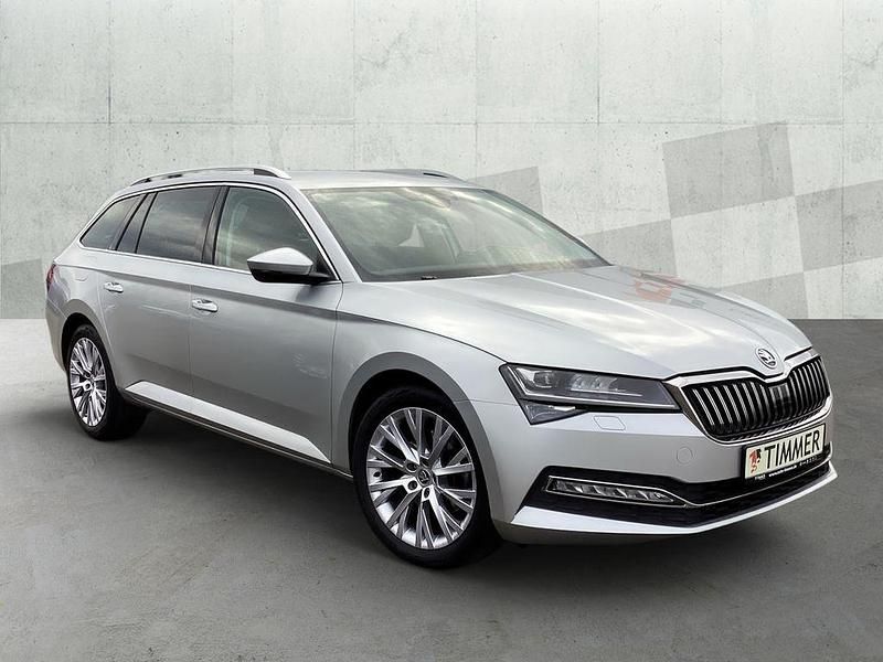 Gebraucht Skoda Superb Style 200 PS (147 kW) 2020 Silber Kombi