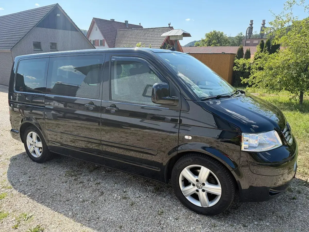 Gebraucht VW Multivan 174 PS (127 kW) 2008 Schwarz Van / Kleinbus