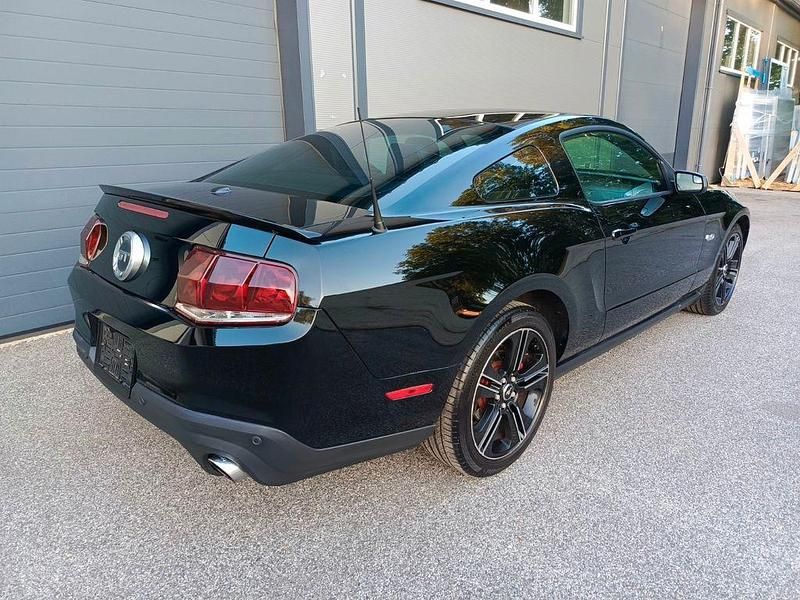 Gebraucht Ford Mustang 417 PS (306 kW) 2012 Schwarz