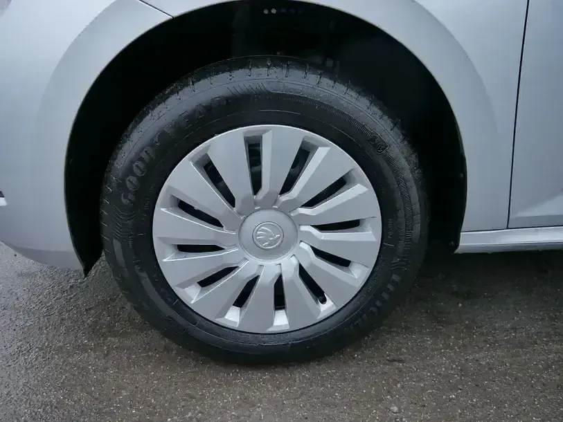 Neu Skoda Kamiq Selection 150 PS (110 kW) 2026 Silber SUV