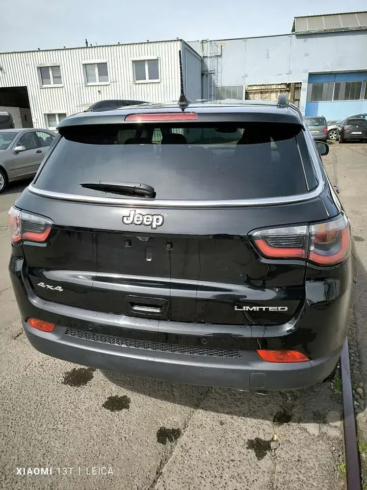 Gebraucht Jeep Compass 140 PS (102 kW) 2018 Schwarz SUV