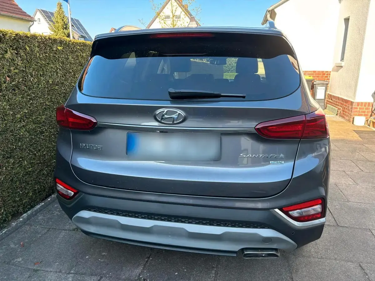 Gebraucht Hyundai Santa Fe Premium 185 PS (136 kW) 2018 Grau SUV