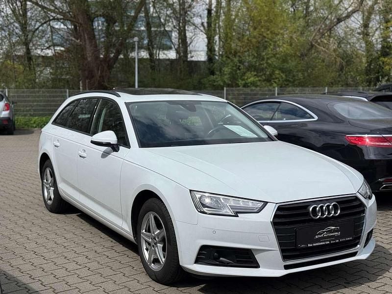 Gebraucht Audi A4 122 PS (89 kW) 2019 Gletscherweiß metallic Kombi