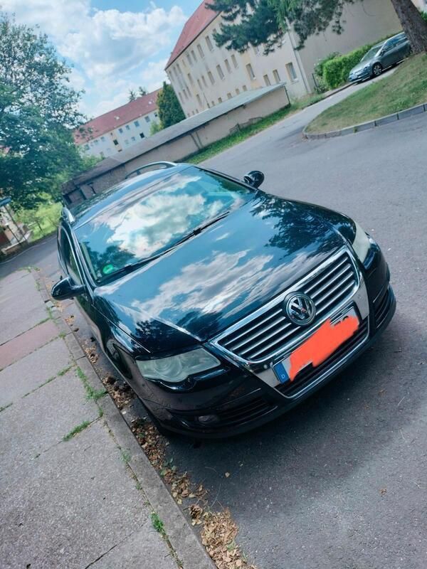 Schwarz Gebraucht 2006 VW Passat Kombi | 900 € (Superpreis) - Bild 1/4