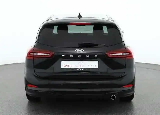 Gebraucht Ford Focus Titanium X 125 PS (91 kW) 2025 Agateblackmet. Kombi