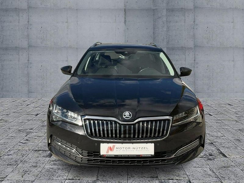 Gebraucht Skoda Superb Style 200 PS (147 kW) 2022 Schwarzmagic perleffekt Kombi