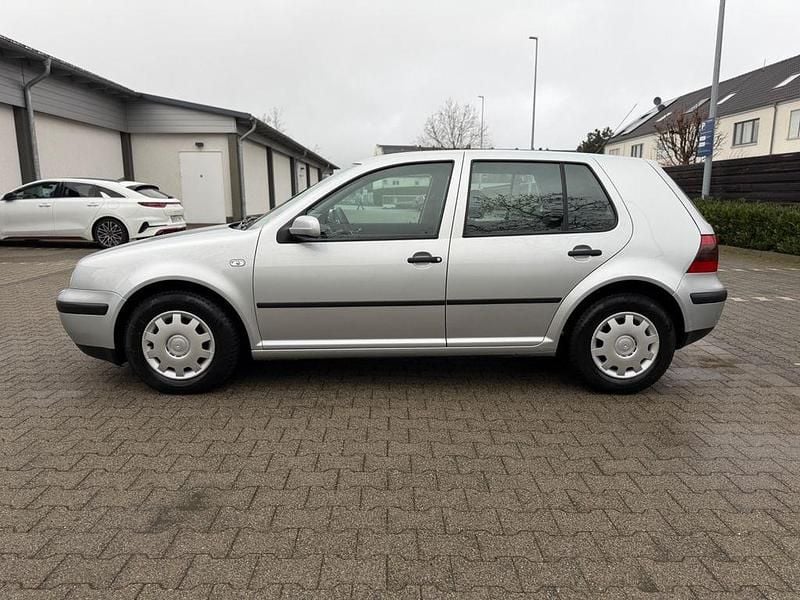 Gebraucht VW Golf IV Edition 75 PS (55 kW) 2001 Silber Limousine