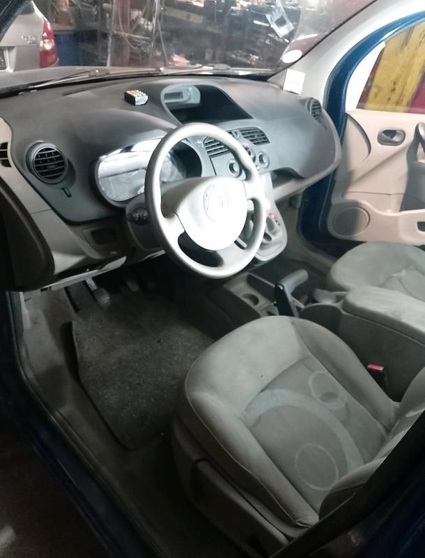 Gebraucht Renault Kangoo 82 PS (60 kW) 2009 Limousine