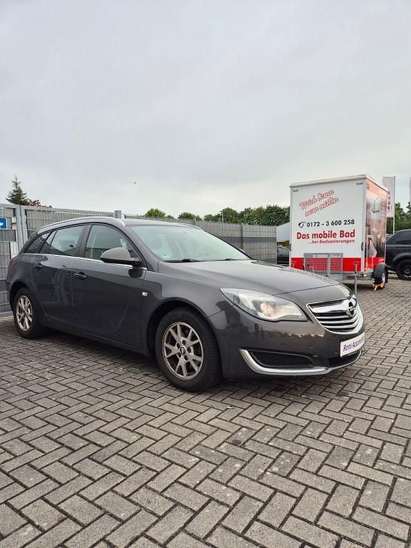 Gebraucht Opel Insignia Business Edition 140 PS (102 kW) 2014 Grau Kombi