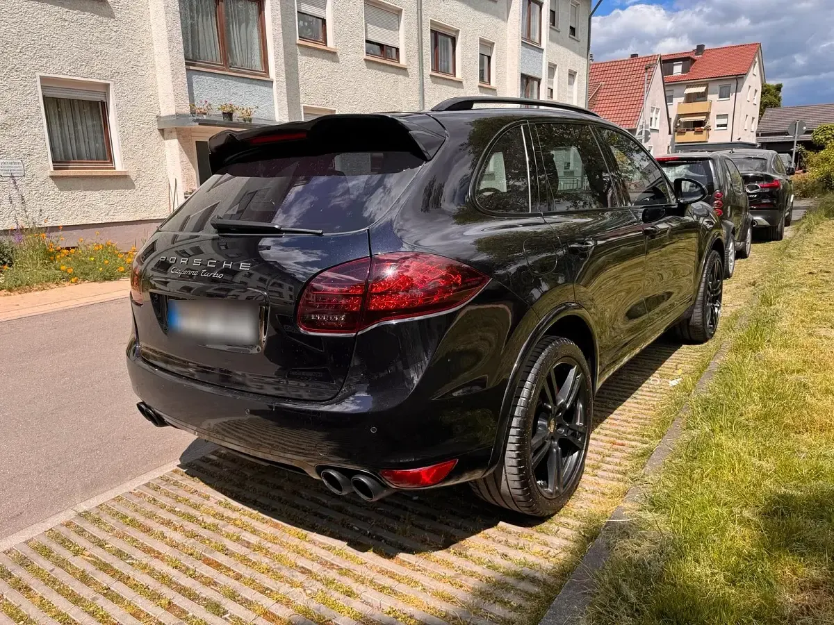 Gebraucht Porsche Cayenne Turbo 500 PS (367 kW) 2013 Schwarz SUV
