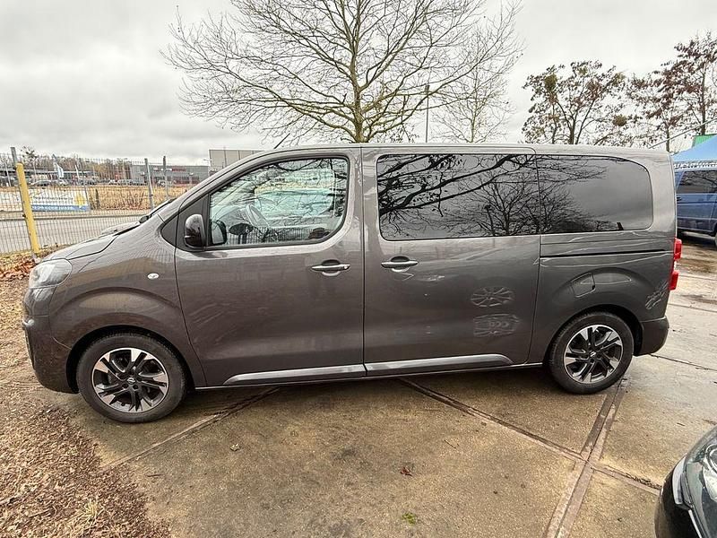 Gebraucht Opel Zafira Life 177 PS (130 kW) 2023 Braun Van / Kleinbus