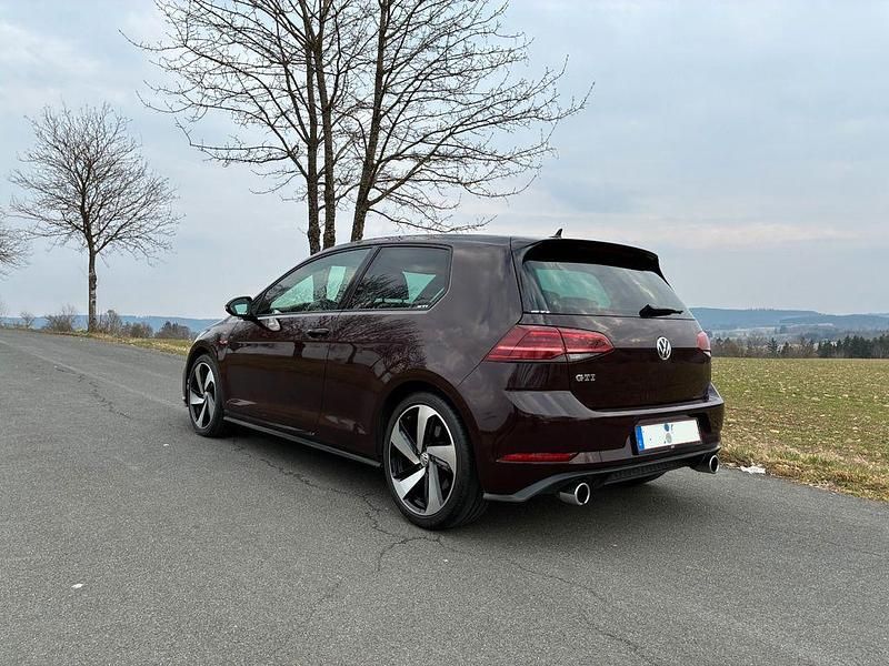 Gebraucht VW Golf VII GTI 230 PS (169 kW) 2017 Schwarz Limousine