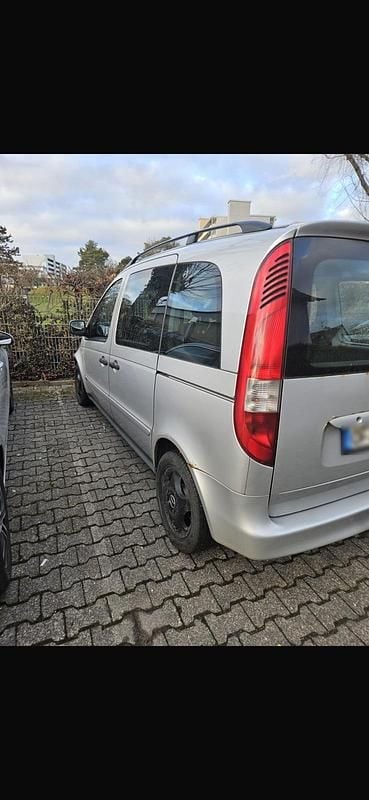 Gebraucht Mercedes Vaneo 91 PS (66 kW) 2003 Silber Van / Kleinbus