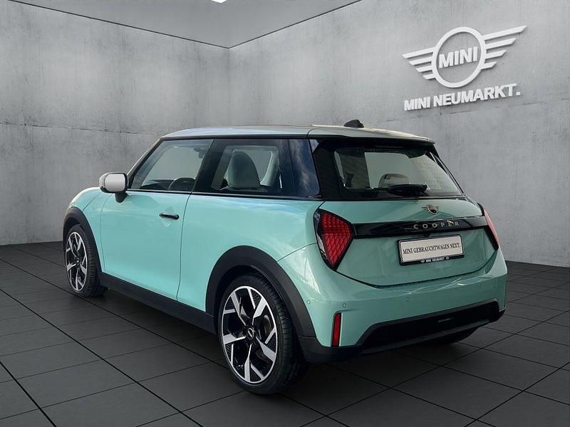 Gebraucht Mini Cooper 156 PS (114 kW) 2024 Grün Kleinwagen