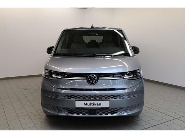 Neu VW Multivan Goal 150 PS (110 kW) 2025 Monosilber metallic Van