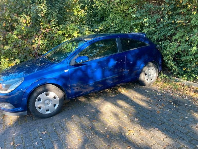 Gebraucht Opel Astra 105 PS (77 kW) 2005 Blau Kleinwagen