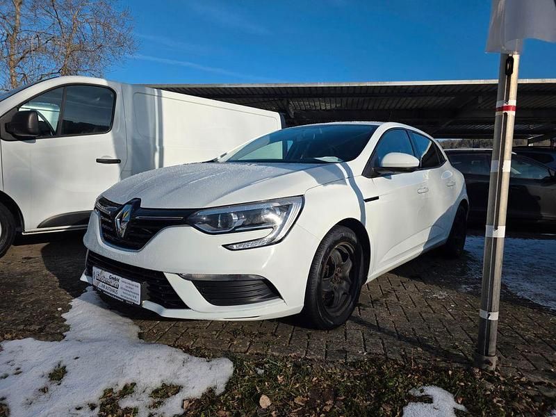 Weiß Gebraucht 2016 Renault Mégane IV Life Limousine | 8.990 € (Etwas zu teuer) - Bild 1/4