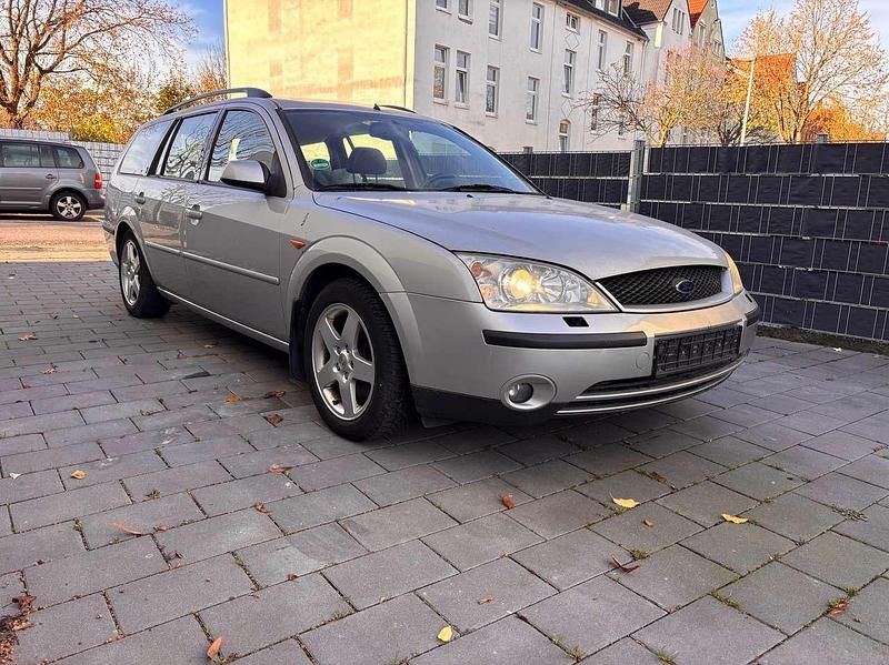Silber Gebraucht 2001 Ford Mondeo Ghia Kombi | 799 € (Fairer Preis) - Bild 1/4