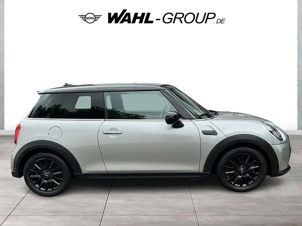 Gebraucht Mini Cooper Classic 136 PS (100 kW) 2024 Grau Kleinwagen