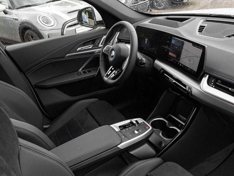 Neu BMW iX1 Comfort Edition 230 kW (313 PS) 2025 Weiß SUV