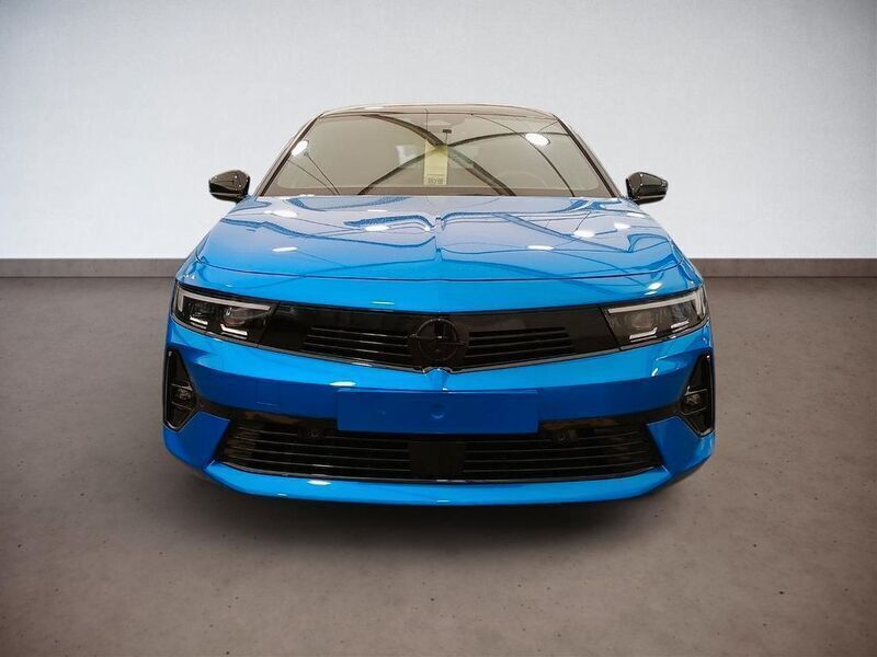 Gebraucht Opel Astra Ultimate 131 PS (96 kW) 2024 Kobaltblau Limousine