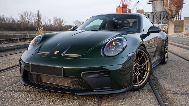 Gebraucht Porsche 992 510 PS (375 kW) 2025 Grün