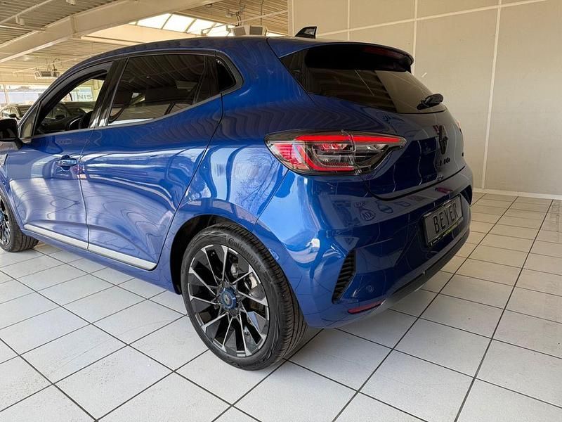 Gebraucht Renault Clio V Esprit Alpine 94 PS (69 kW) 2024 Blau Limousine