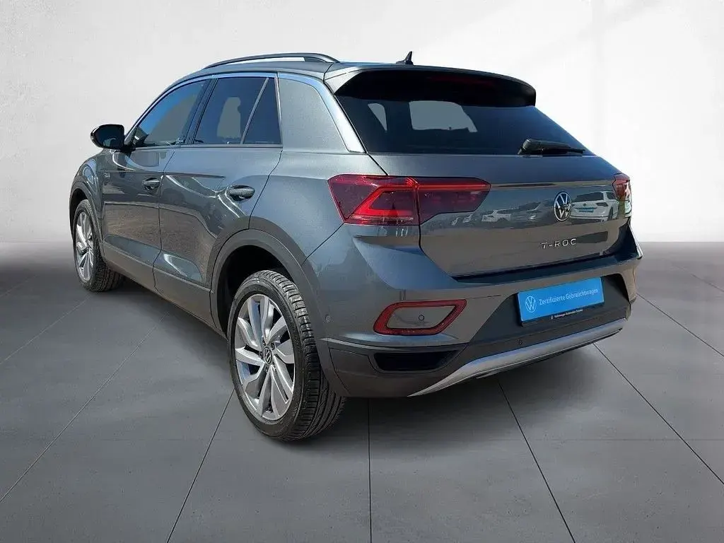 Gebraucht VW T-Roc Move 116 PS (85 kW) 2024 Grau SUV