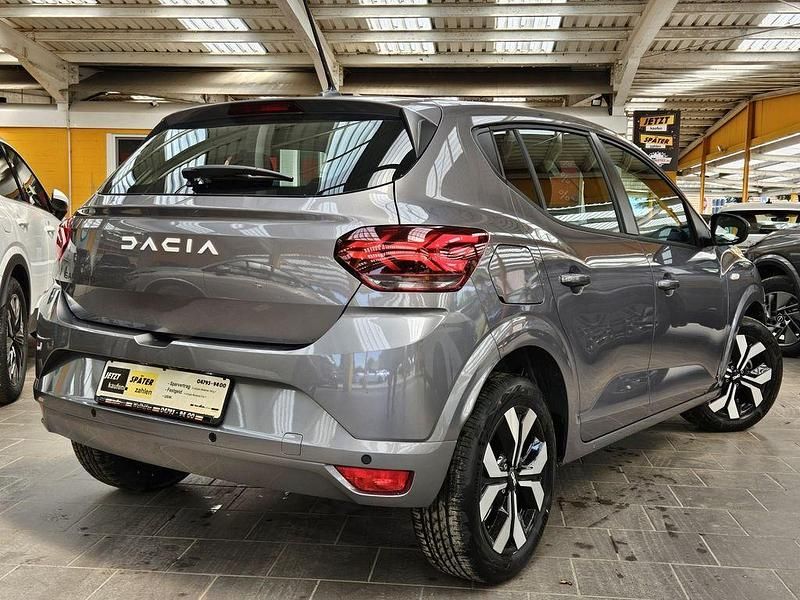 Gebraucht Dacia Sandero Expression 91 PS (66 kW) 2025 Grau Kleinwagen