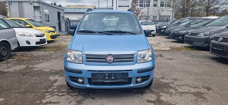 Gebraucht Fiat Panda Dynamic 60 PS (44 kW) 2009 Blau Kleinwagen