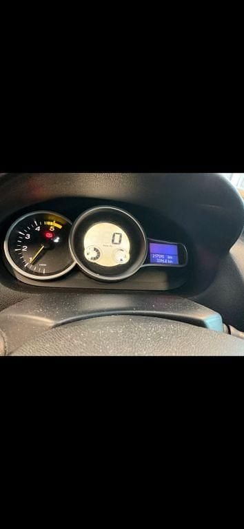 Gebraucht Renault Mégane III Expression 110 PS (80 kW) 2010 Silber Limousine